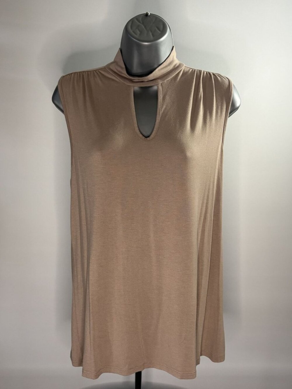Jennifer Lopez Beige Sleeveless Keyhole Neckline Choker Cut Top Tunic Collar (M) - Picture 2 of 10